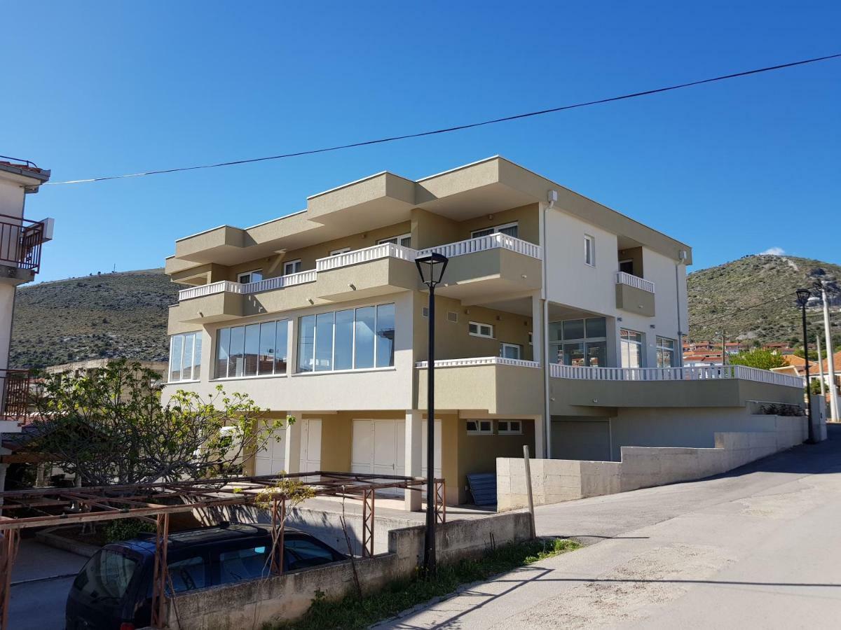 Apartmani Marella سيغيت دونيي المظهر الخارجي الصورة